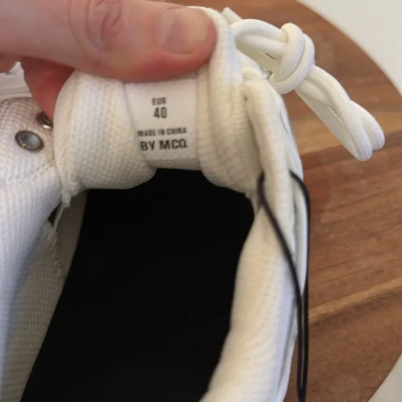 MCQ BY ALEXANDER MCQUEEN Ico Aratana Sneakers In White - Picture 10 of 11